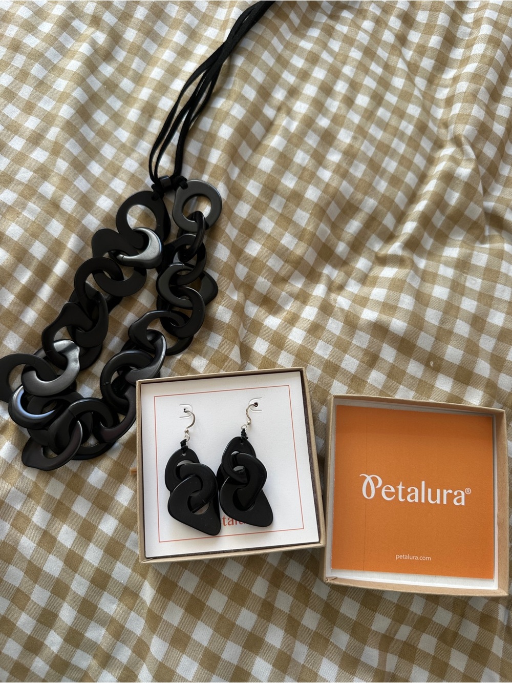 Black Linked Resin Necklace and Earrings Set